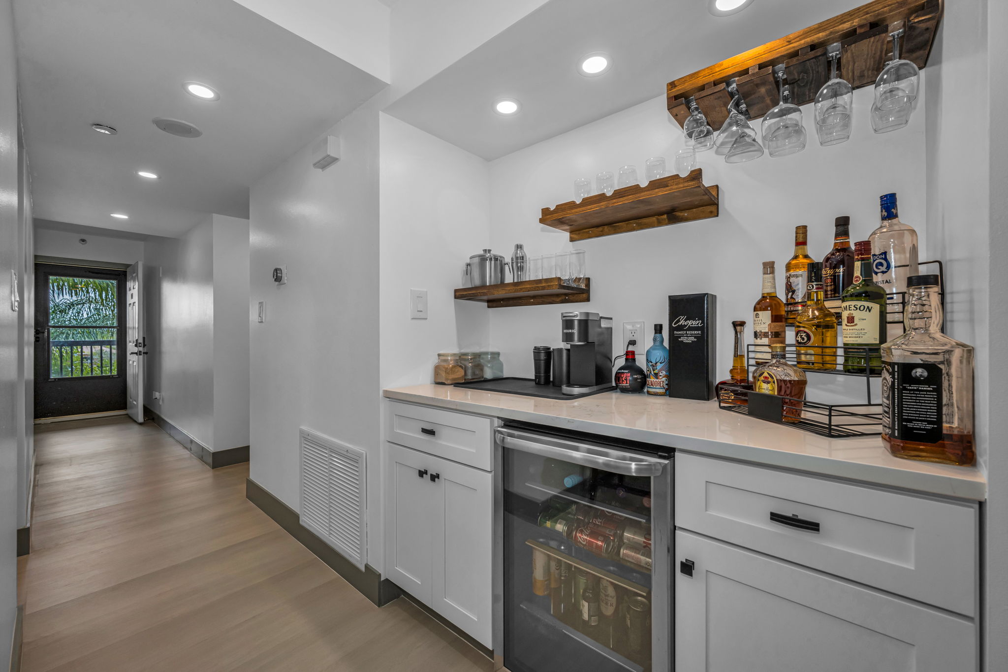 Bar 1