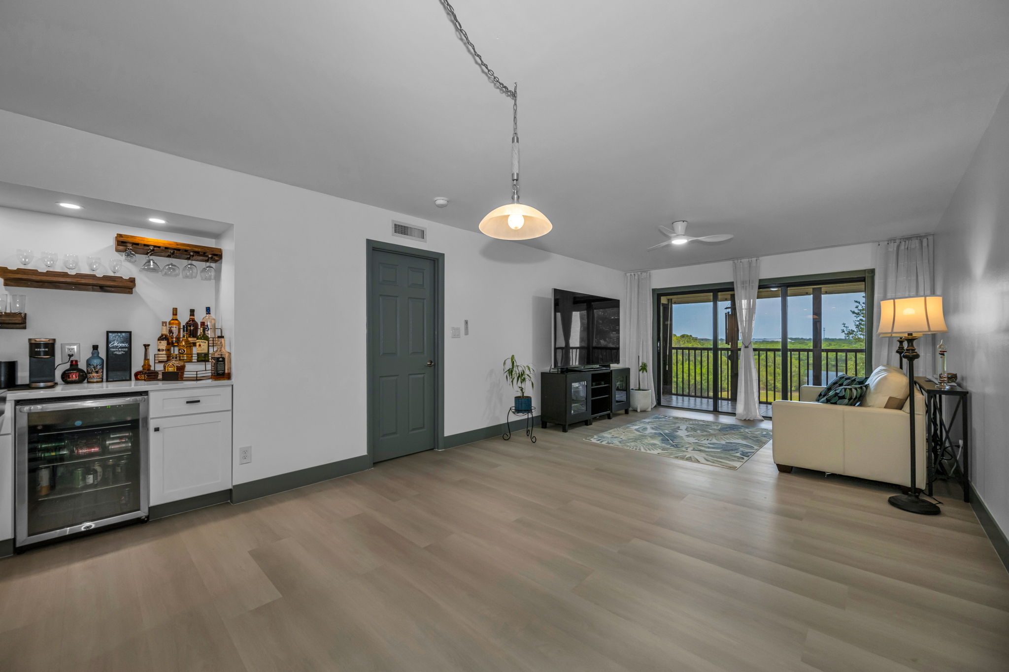Dining Room 4