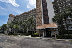 Front Exterior 4