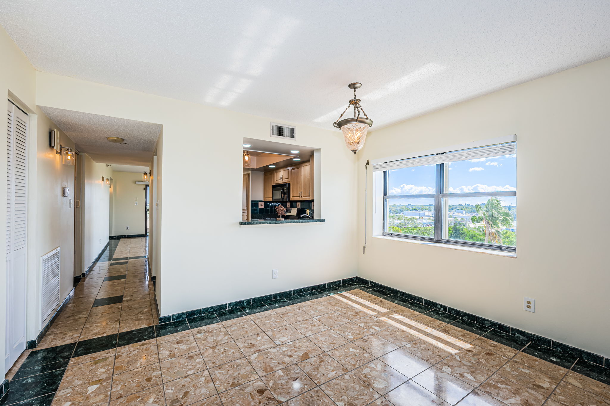 Dining Room 4