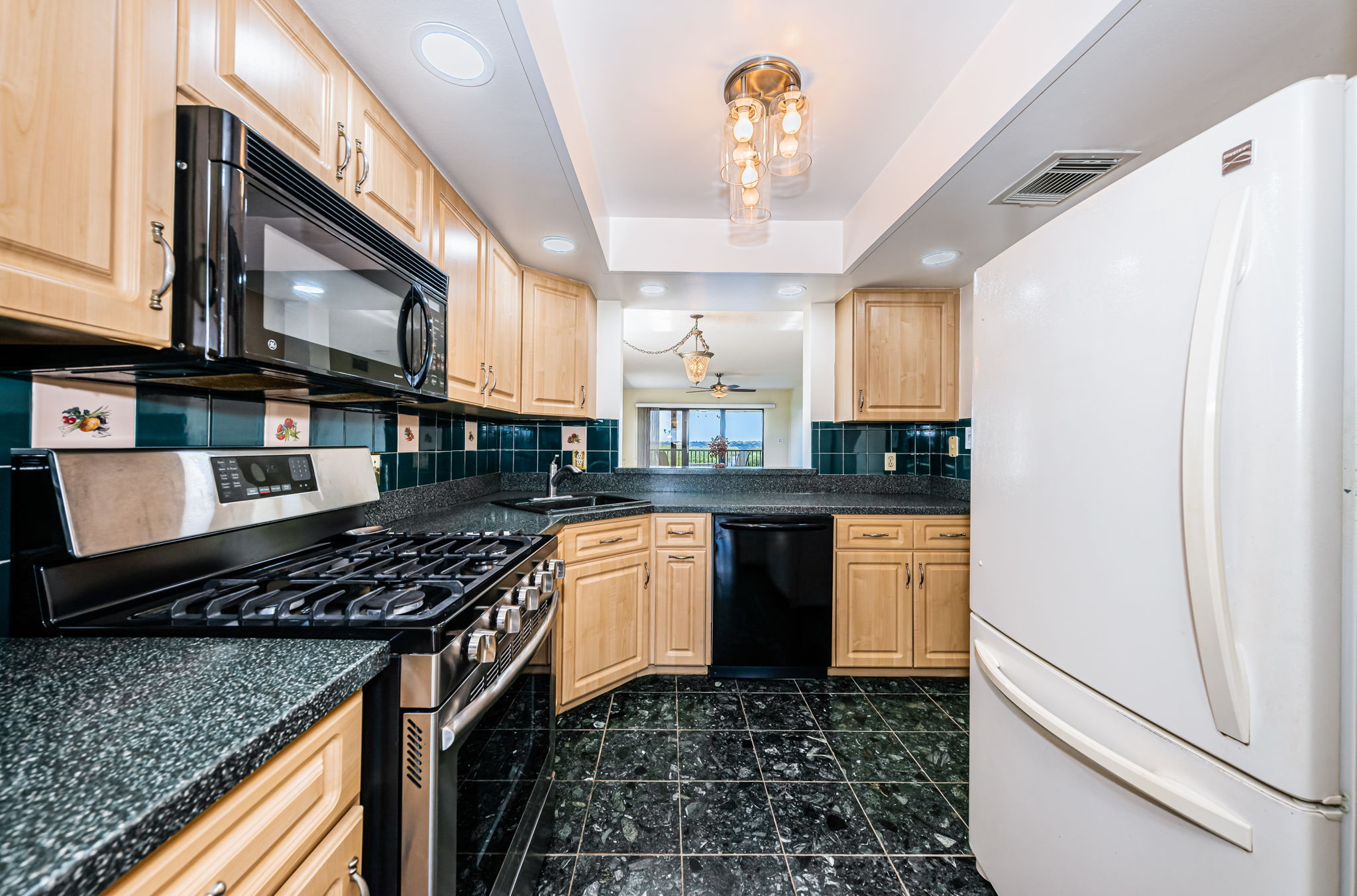 Kitchen 1