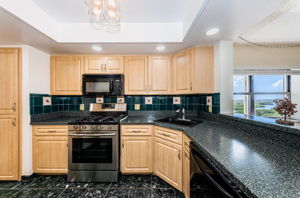 Kitchen 4