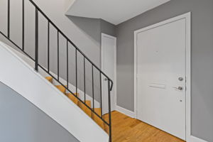  Photo 0