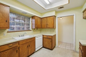 Salem Hill Dr-2605-014.jpg
