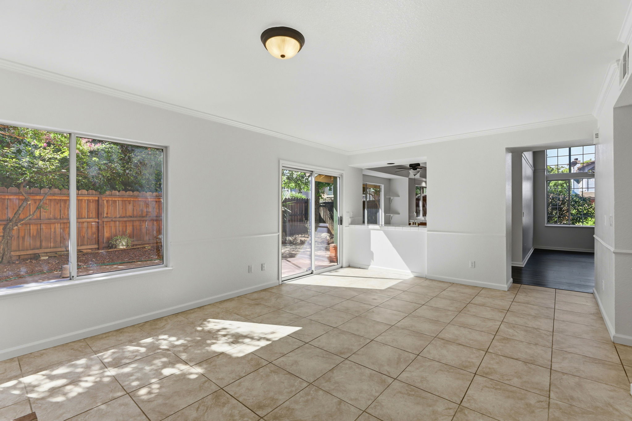 011_F8_5400 Sandpiper Ct