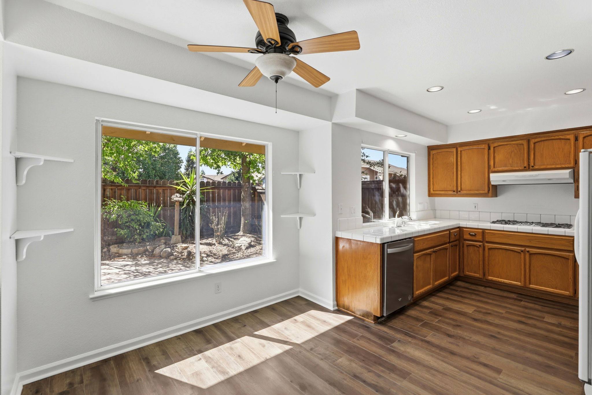 018_F8_5400 Sandpiper Ct