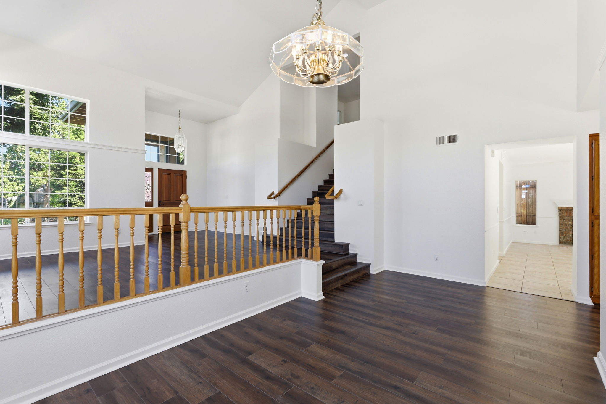022_F8_5400 Sandpiper Ct
