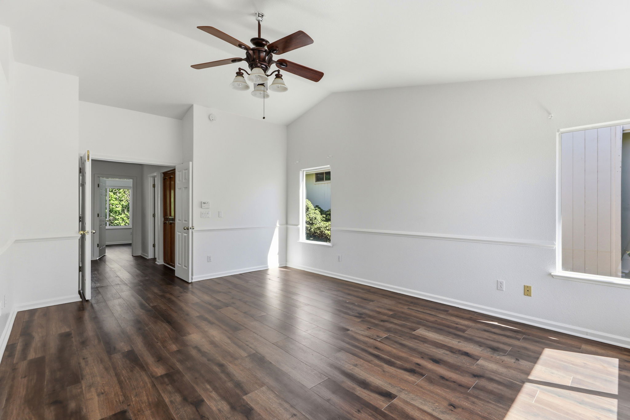 024_F8_5400 Sandpiper Ct