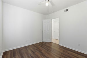 027_F8_5400 Sandpiper Ct
