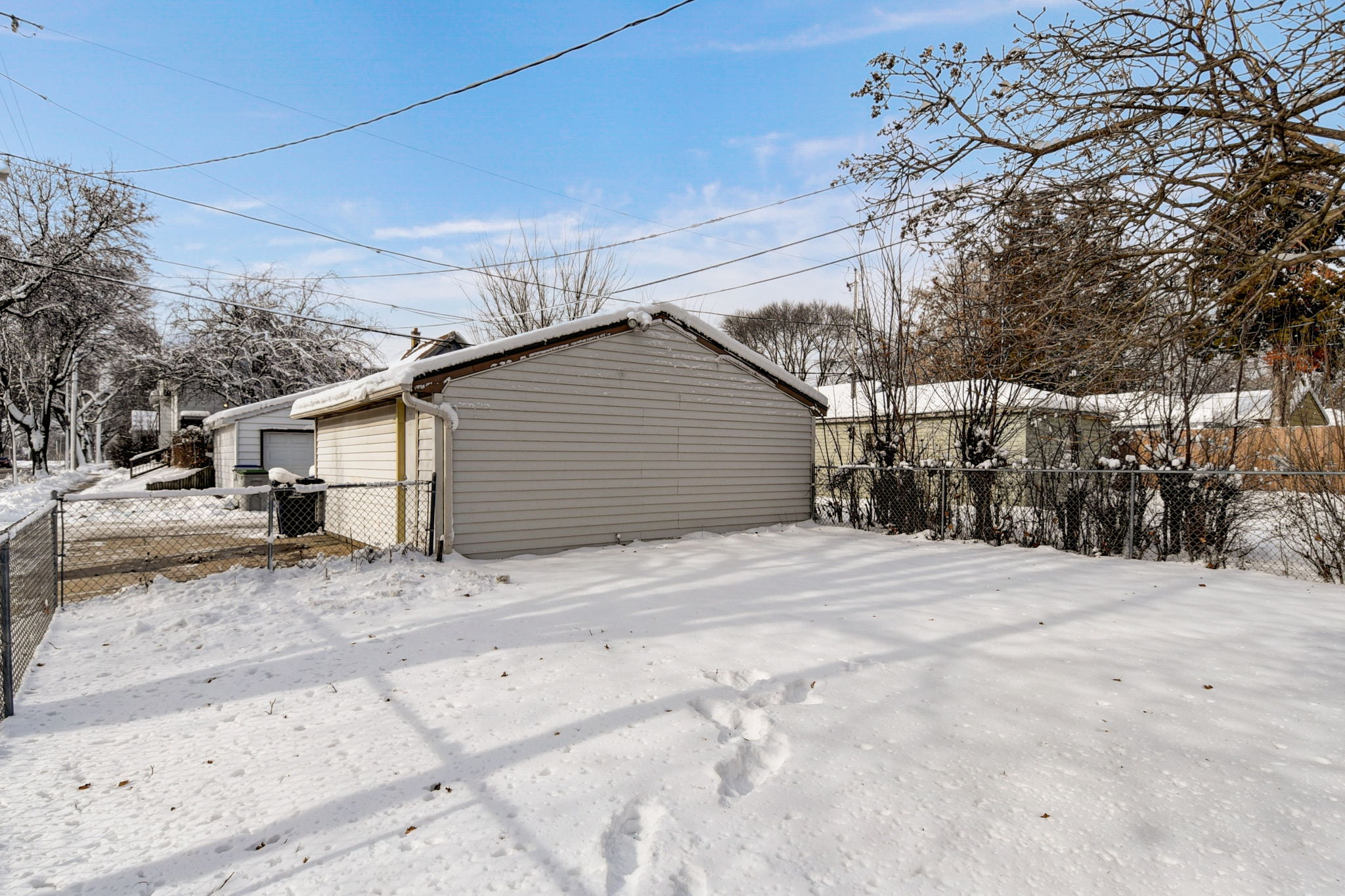 N 40th St-029