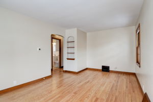 N 40th St-006