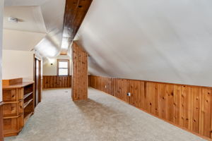 N 40th St-012
