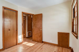 N 40th St-024
