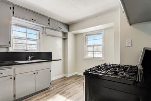 N 40th St-008
