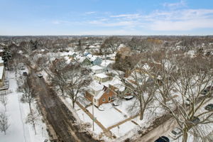N 40th St-038