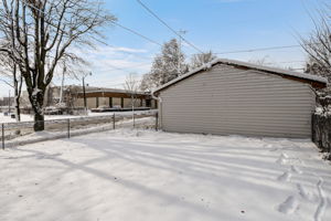 N 40th St-032