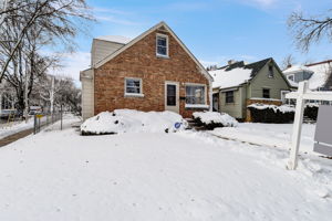 N 40th St-002
