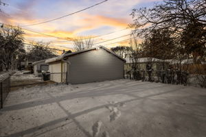 N 40th St - VT-002