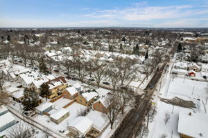 N 40th St-043