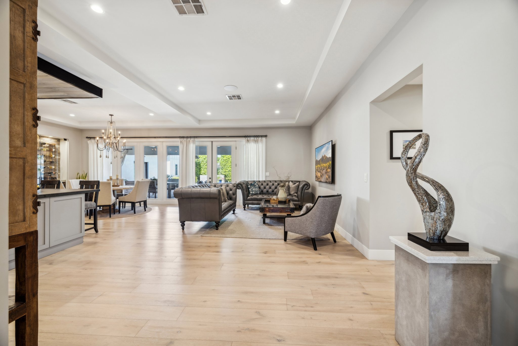 5402 E Corrine Dr - 011.jpg