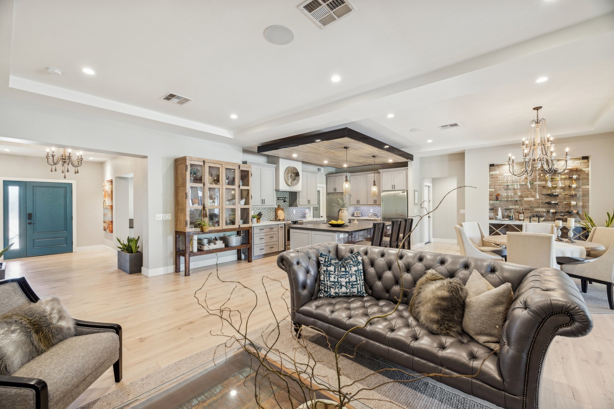 5402 E Corrine Dr - 029.jpg