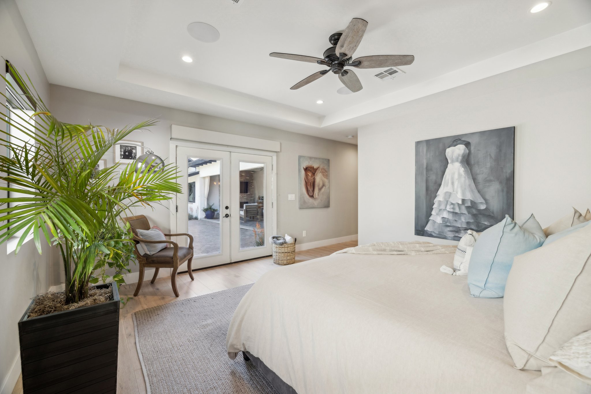 5402 E Corrine Dr - 032.jpg