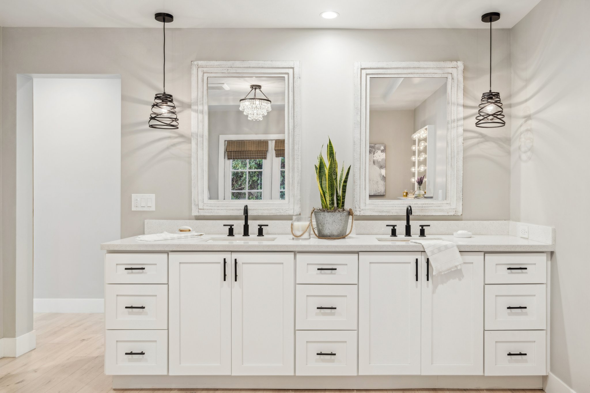 5402 E Corrine Dr - 036.jpg