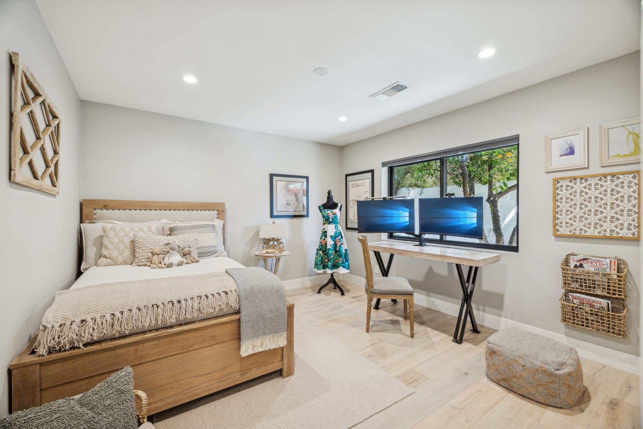 5402 E Corrine Dr - 041.jpg