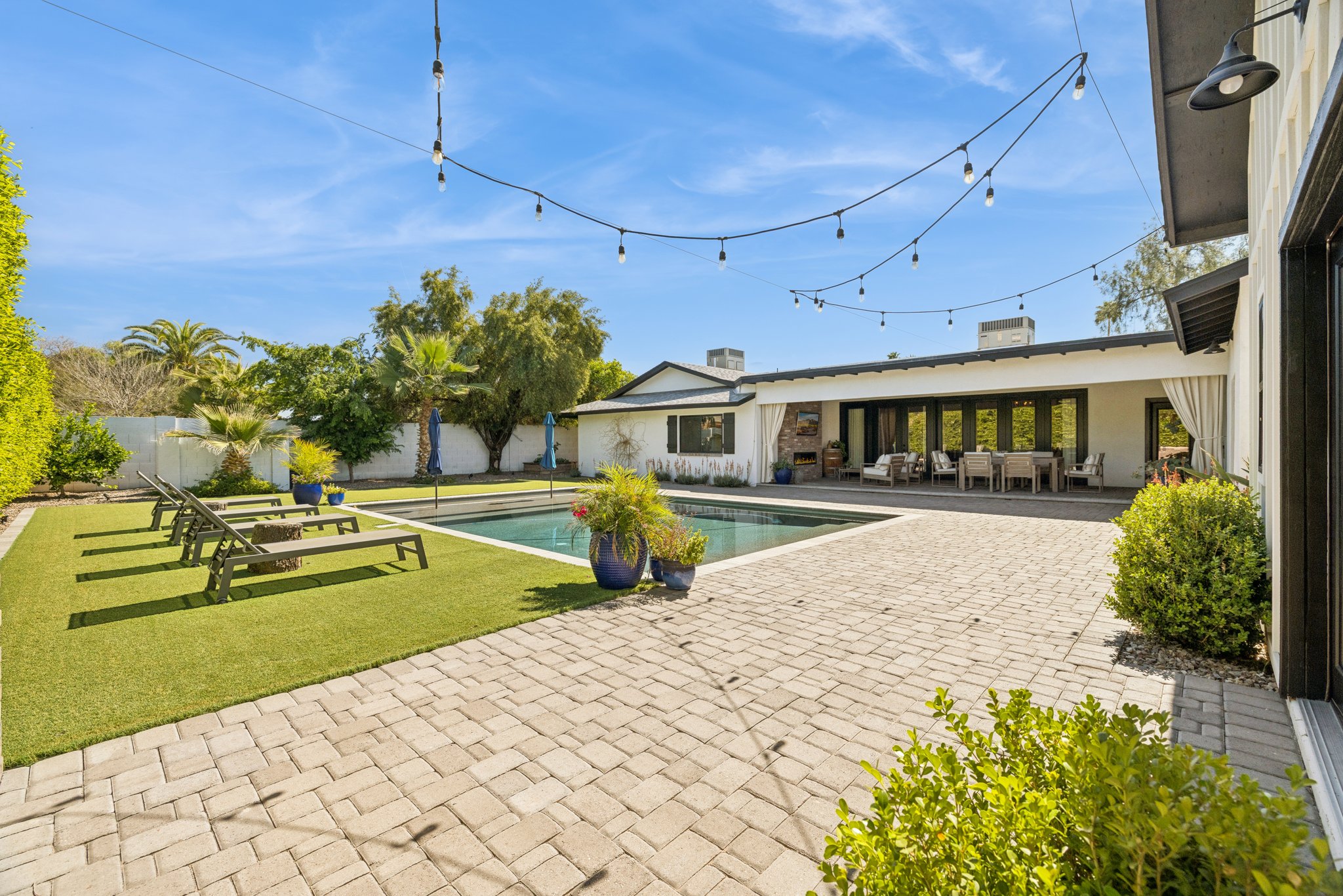 5402 E Corrine Dr - 067.jpg