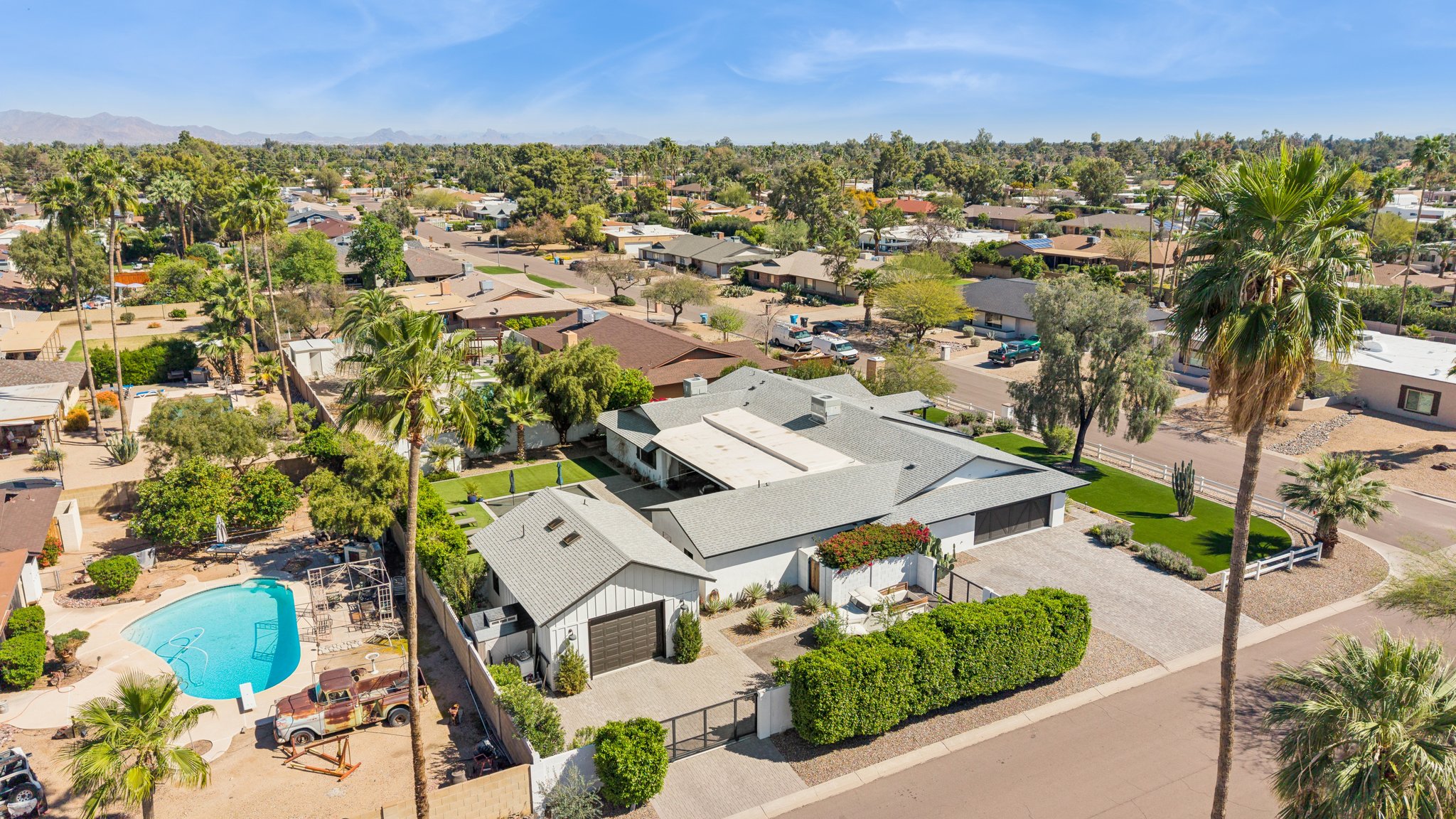 5402 E Corrine Dr - 096.jpg