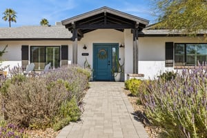 5402 E Corrine Dr - 004.jpg