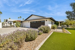 5402 E Corrine Dr - 009.jpg