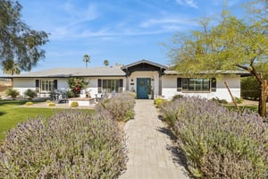 5402 E Corrine Dr - 010.jpg