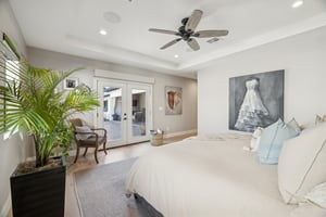 5402 E Corrine Dr - 032.jpg