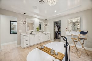 5402 E Corrine Dr - 035.jpg