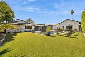 5402 E Corrine Dr - 069.jpg