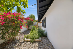 5402 E Corrine Dr - 073.jpg