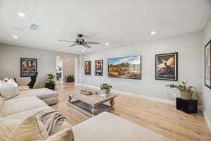 5402 E Corrine Dr - 086.jpg