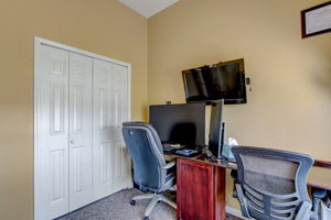 Bedroom/Office
