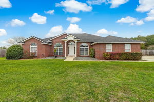 Welcome to 54025 Paddock Court