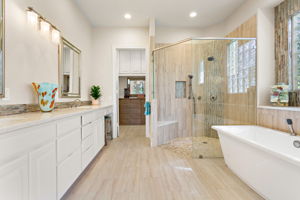 Master Bedroom Ensuite