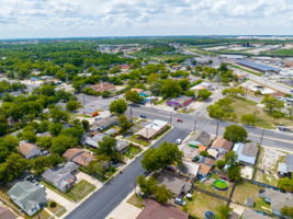  Photo 44