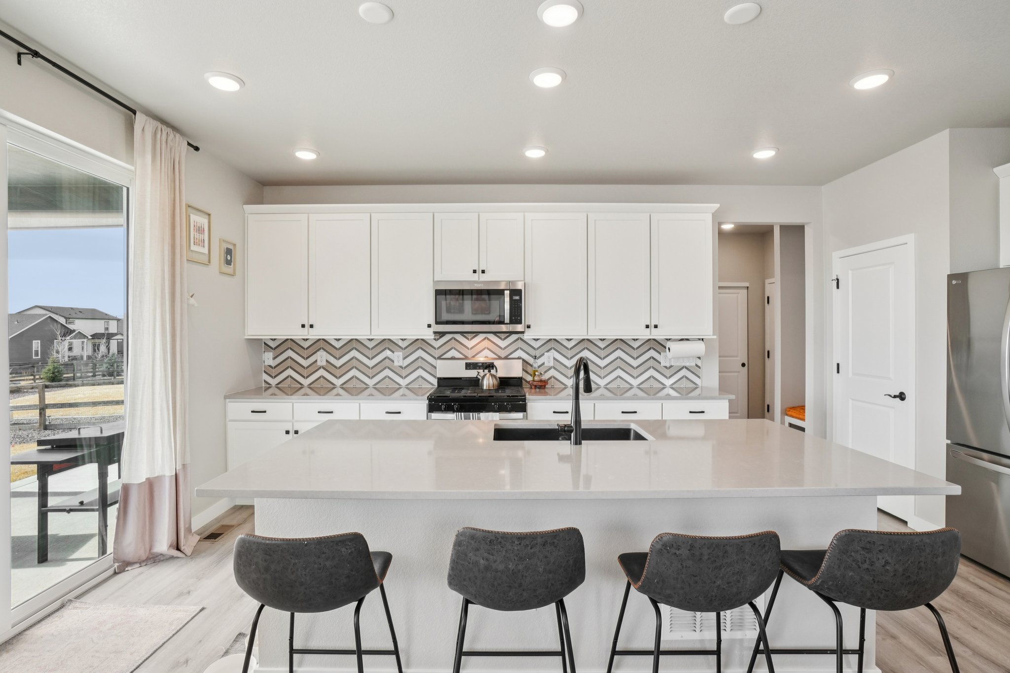 Sanctuary Ave-S2402-012.jpg