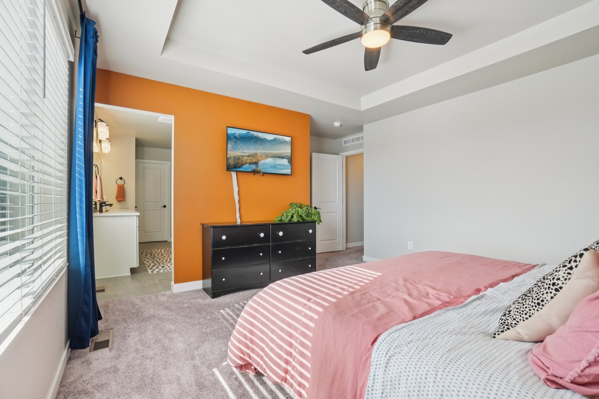 Sanctuary Ave-S2402-030.jpg