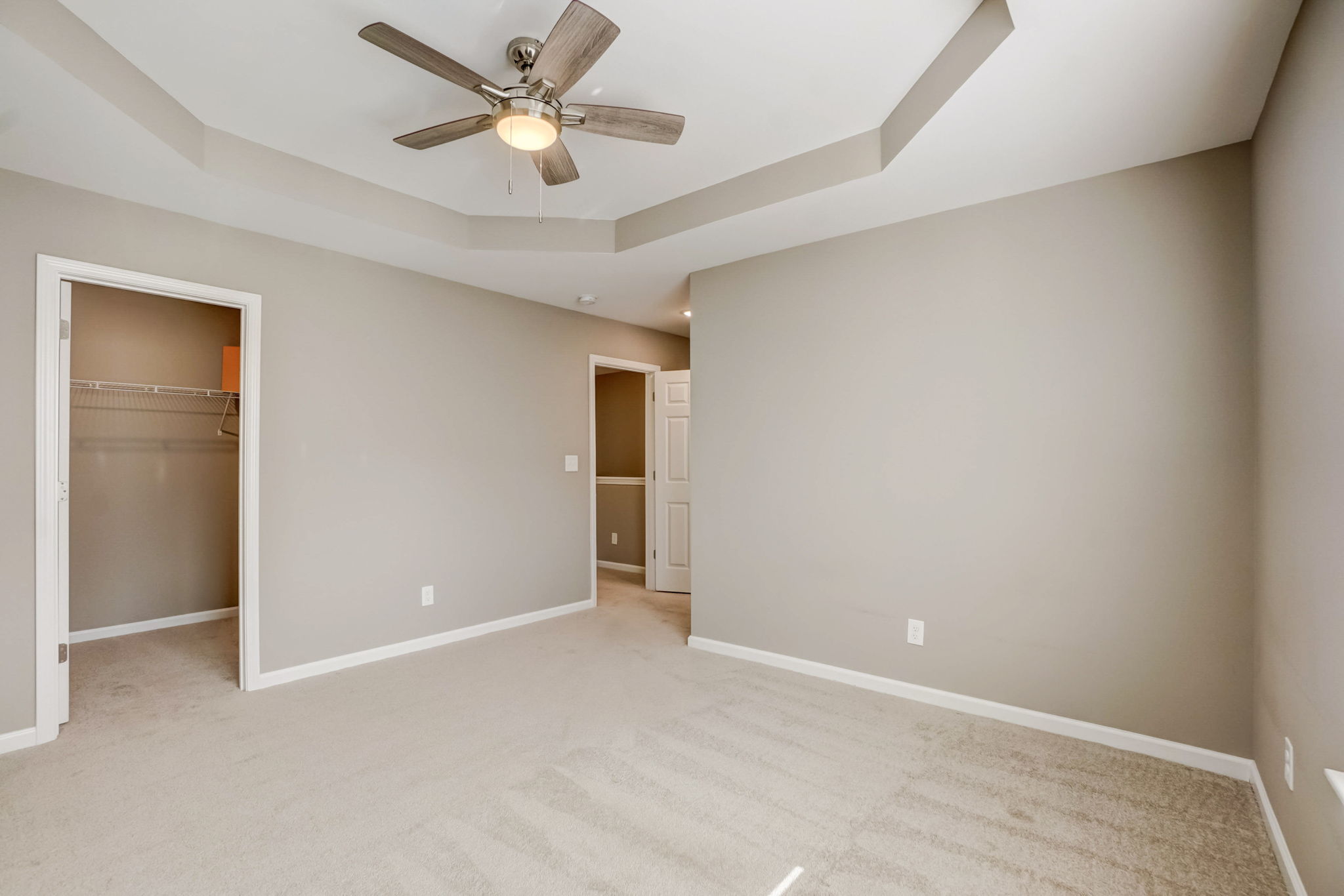 Crescentview Pkwy-034