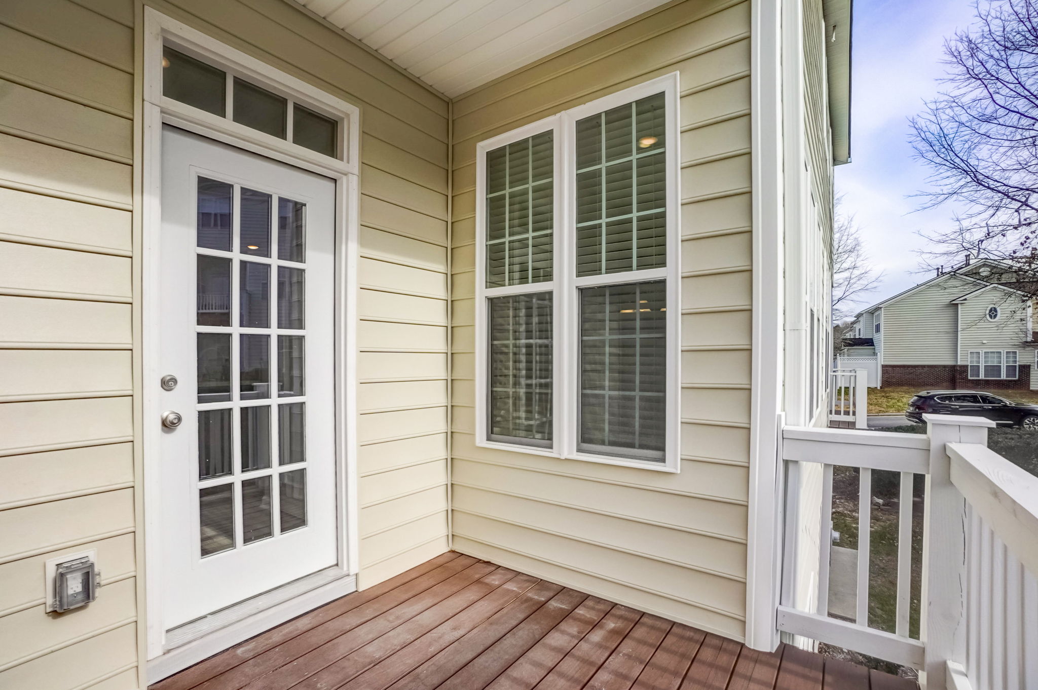 Crescentview Pkwy-040