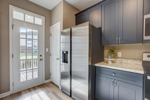 Crescentview Pkwy-017