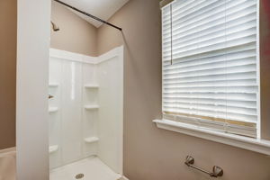 Crescentview Pkwy-037