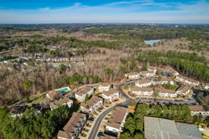 Crescentview Pkwy-058
