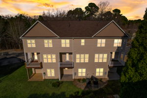 Crescentview Pkwy - VT-002